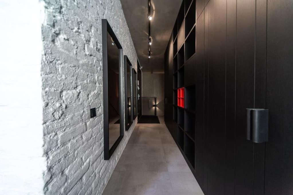 3 Storey Apartment With A Character And A Terrace リガ エクステリア 写真